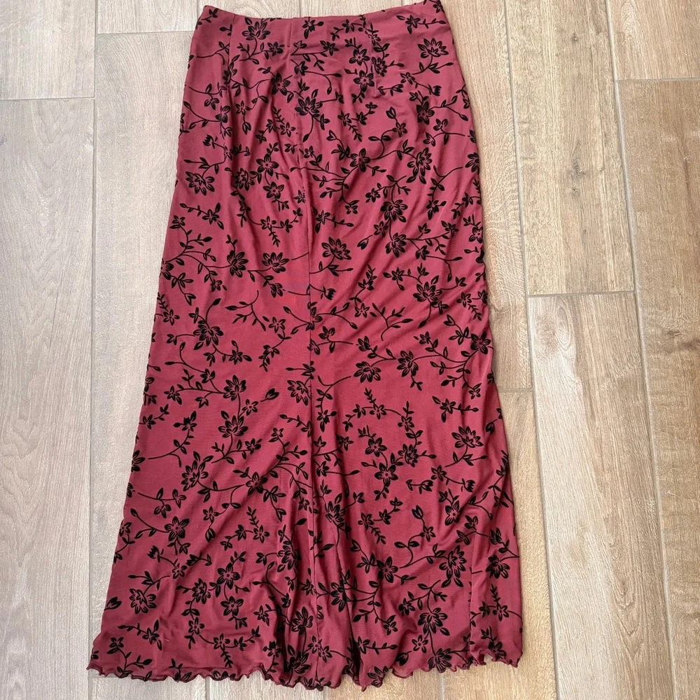 Floral Burgundy Skirt NWOT - Picture 4 of 4
